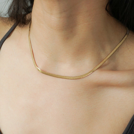 Marley Herringbone Chain Necklace (Gold)