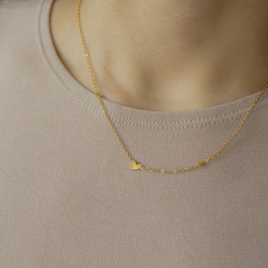 Xaila Tiny Hearts Necklace (Gold)