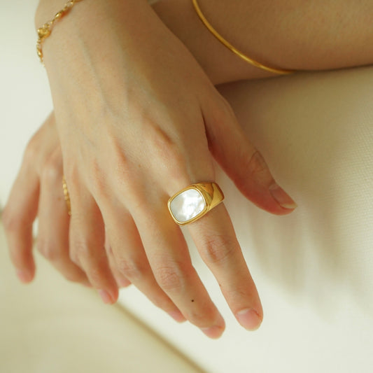 Navi Chunky Ring (White)