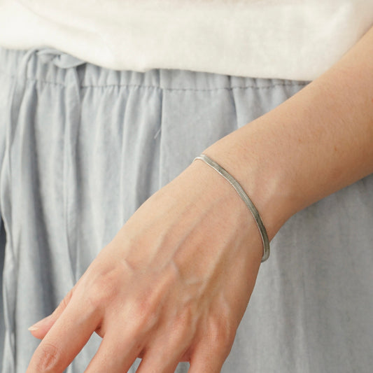 Paige Herringbone Chain Bracelet (Silver)